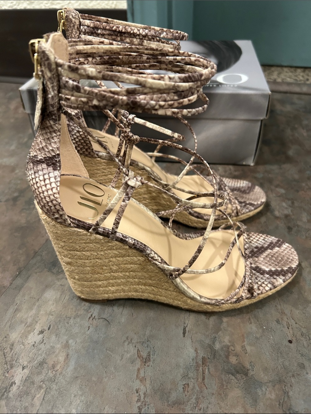 Jennifer Lopez Taupe Snake-Print Wedge Sandals with Jute Platform - Picture 3 of 16